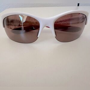 Oakley Commit Breast Cancer awareness sunglasses women’s